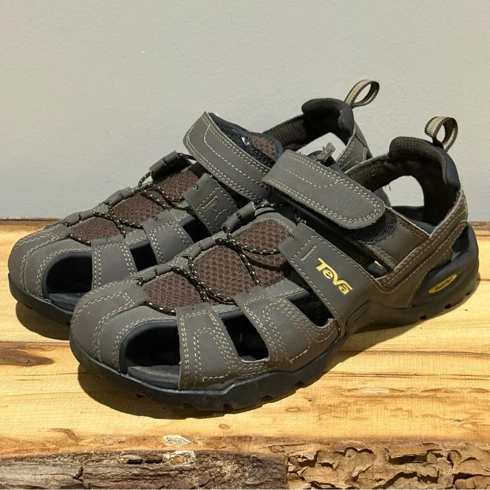 Teva Forebay Hiking Sandals Water Size 9 A35‎